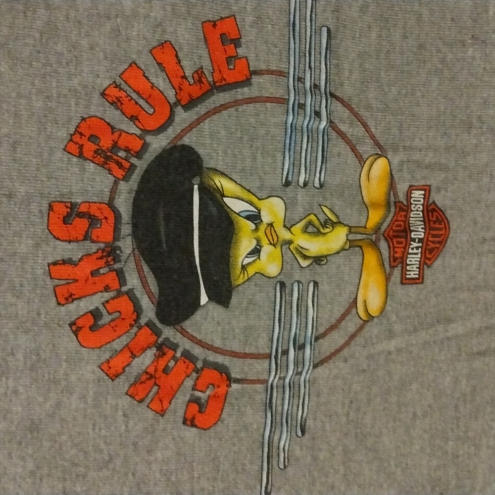 Women's Harley-Davidson t-shirt, short sleeve, Tweety Bird chicks rule.